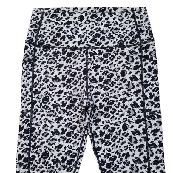 ZYIA Snow Leopard Pocket Brilliant Hi-Rise 7/8 24" Leggings Size: 12 NWOT - Picture 5 of 12